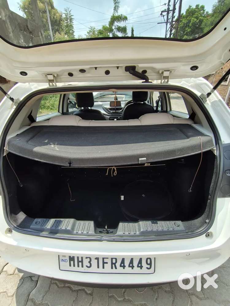 Tata Altroz 1.2 Xt, 2021, Petrol