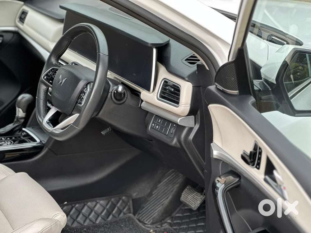Mahindra Xuv700 2.2 Ax 7 Diesel At Luxury Pack Str, 2024, Diesel