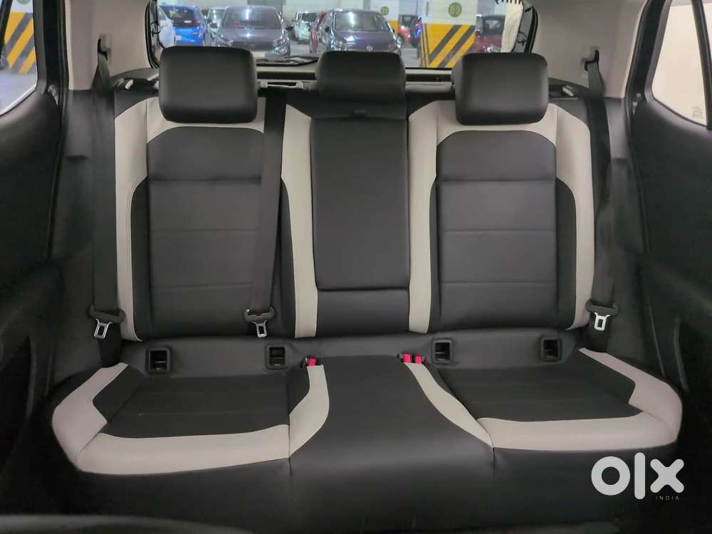 Volkswagen Taigun Topline 1.0 Tsi At (electric Seats), 2022, Petrol