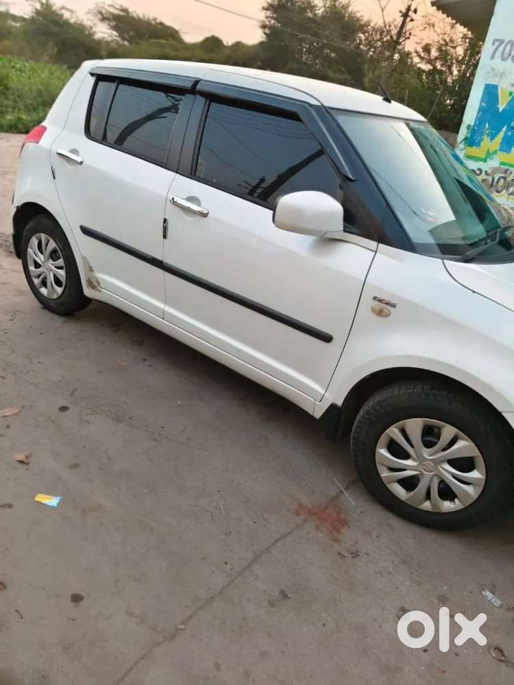 Maruti Suzuki Swift 2010 Diesel 114500 Km Driven