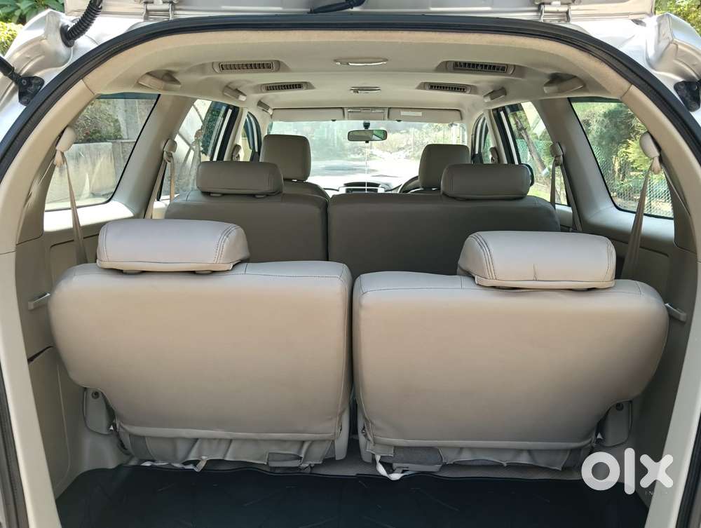 Toyota Innova 2.5 G (diesel) 8 Seater, 2013, Diesel