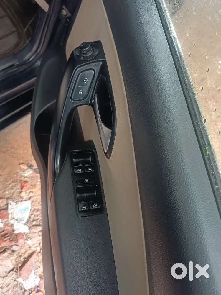 Volkswagen Polo 2014 Diesel 107000 Km Driven