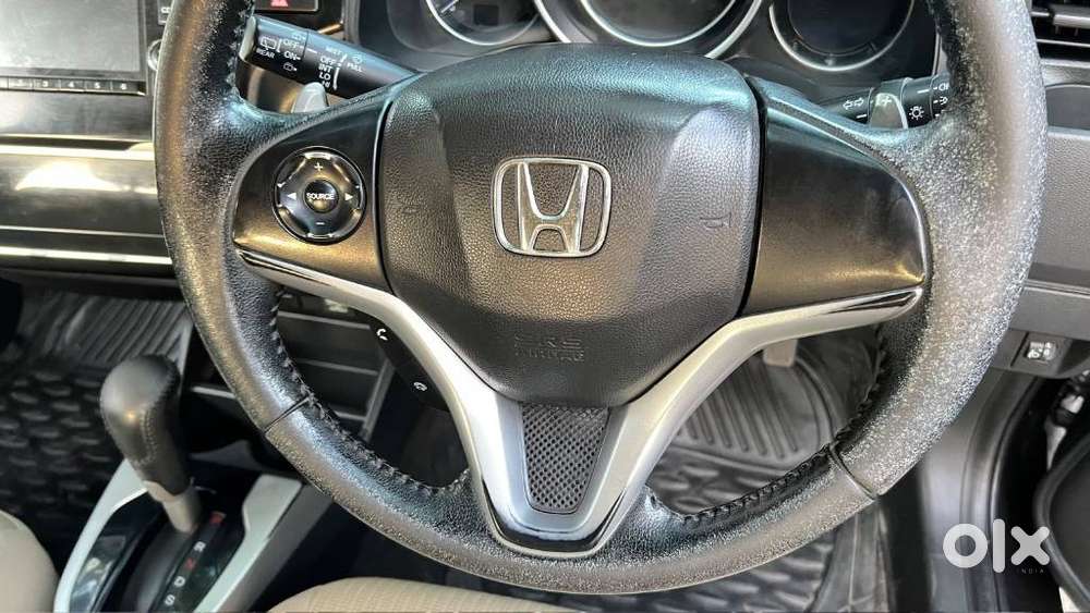 Honda Jazz V Cvt, 2017, Petrol