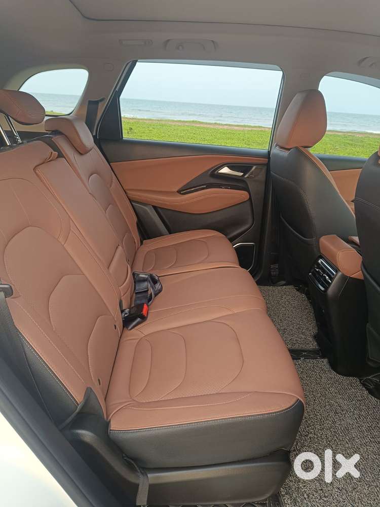 Mg Hector Plus Savvy Pro 1.5 Turbo Petrol Cvt 7 Str, 2024, Petrol