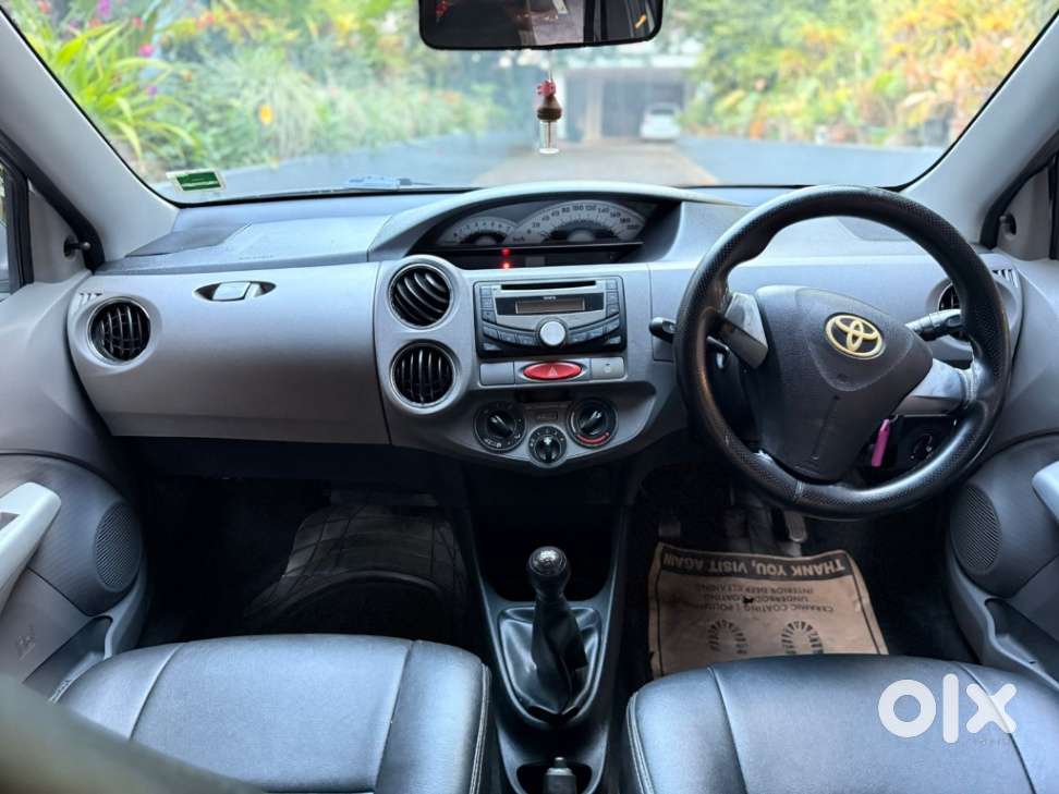 Toyota Etios Liva, 2012, Petrol