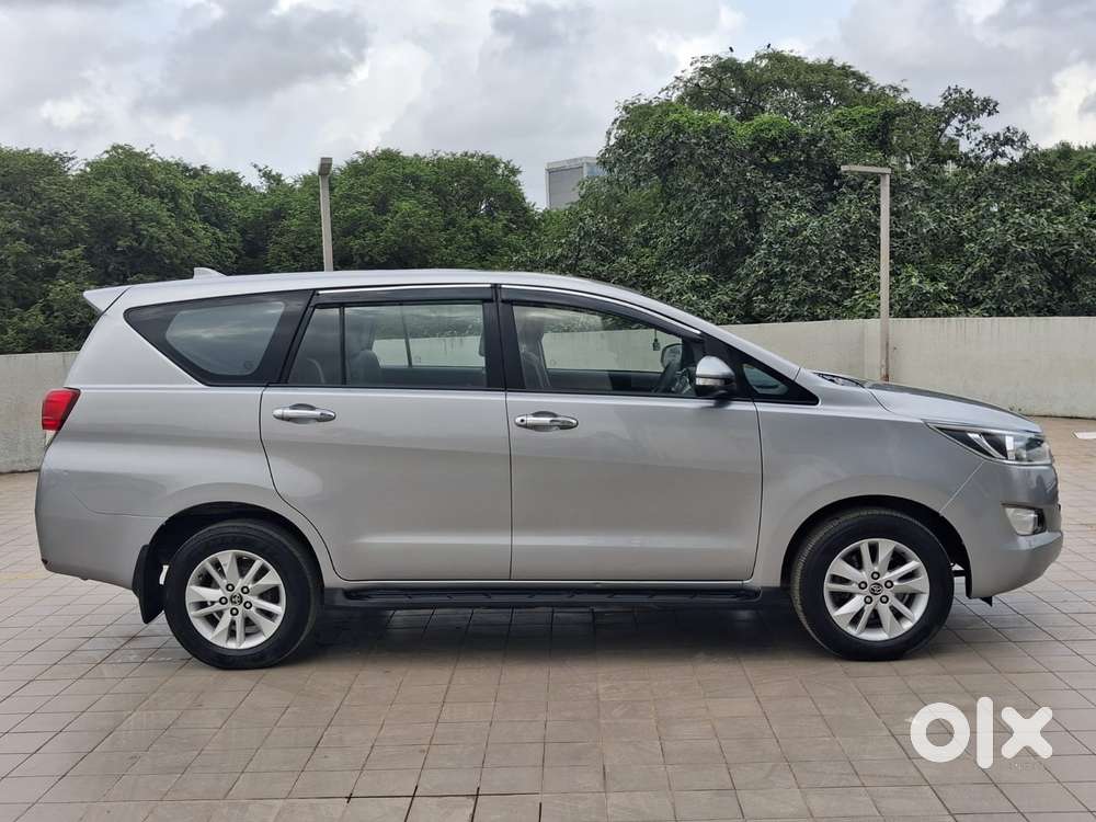 Toyota Innova Crysta 2.4 G Mt, 2016, Diesel