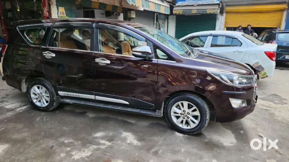 Innova Crysta , Petrol