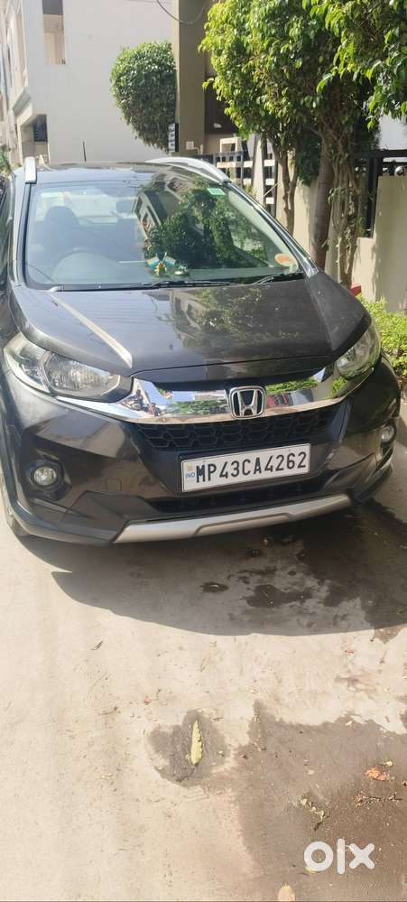 1st Owner, Top Condition, Petrol Top Model