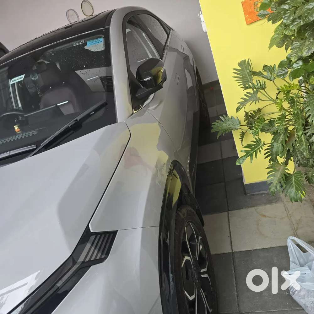 Tata Curvv 2025 Petrol Excellent Condition