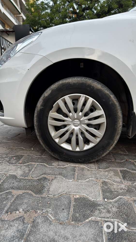 Maruti Suzuki Dzire Vxi 2022
