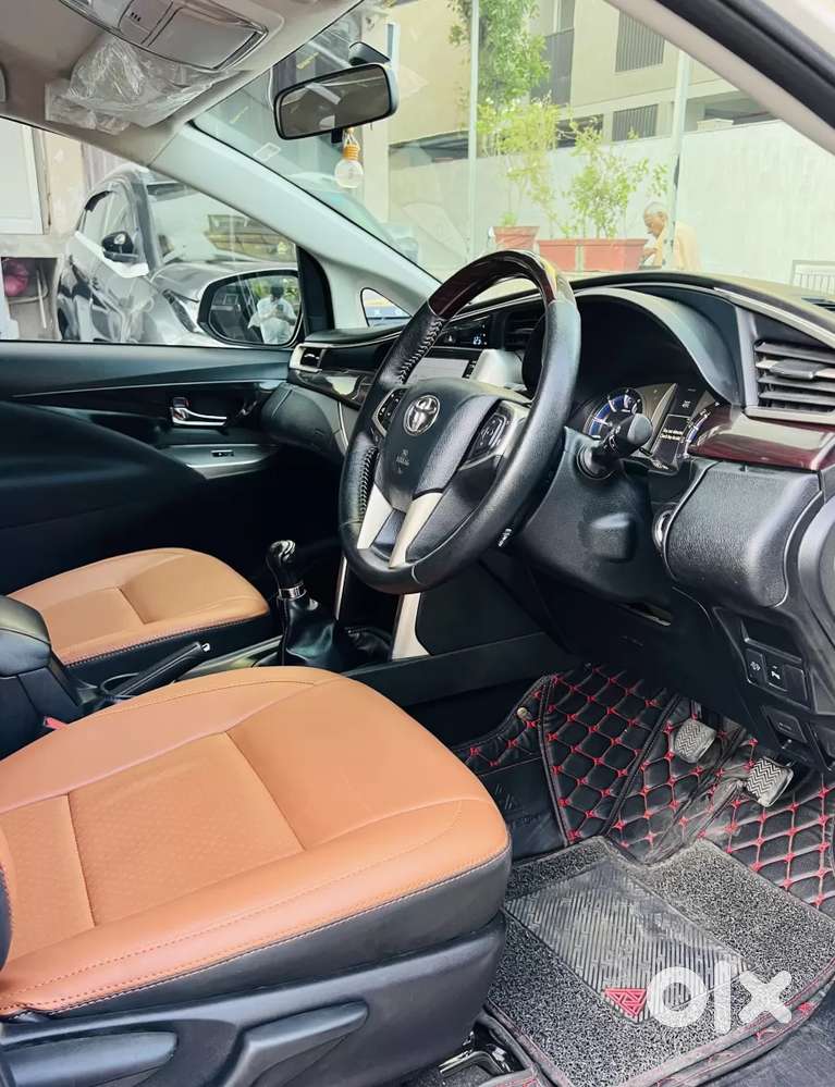 Toyota Innova Crysta [2020-ongoing] 2.4 Vx 8 Str, 2023, Diesel