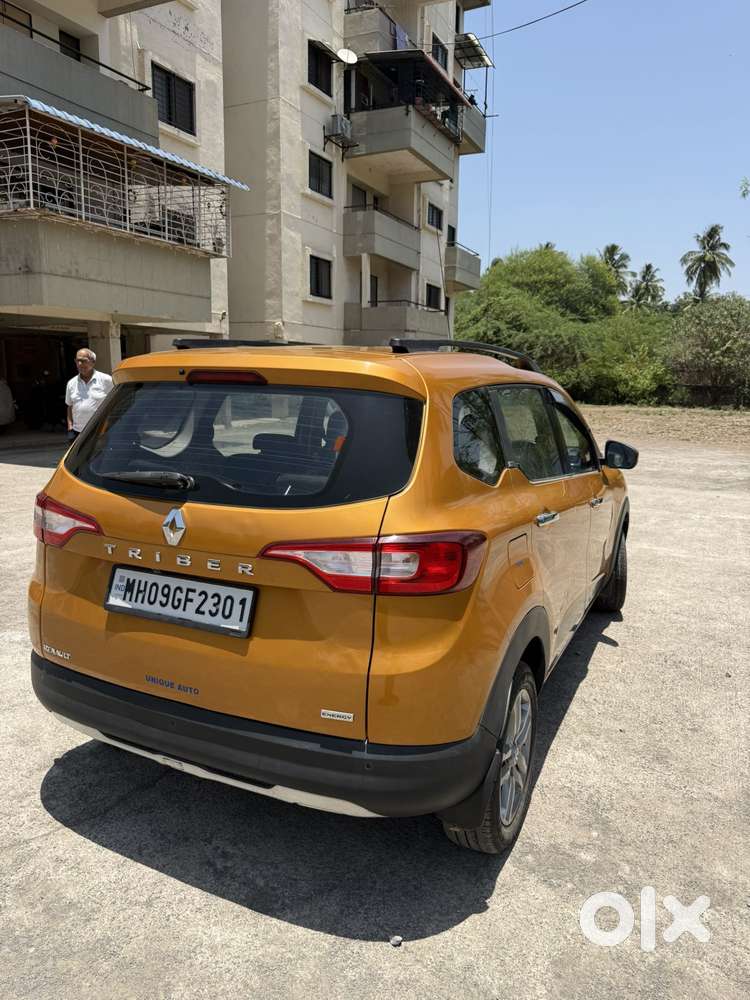 Renault Triber Rxz, 2023, Petrol