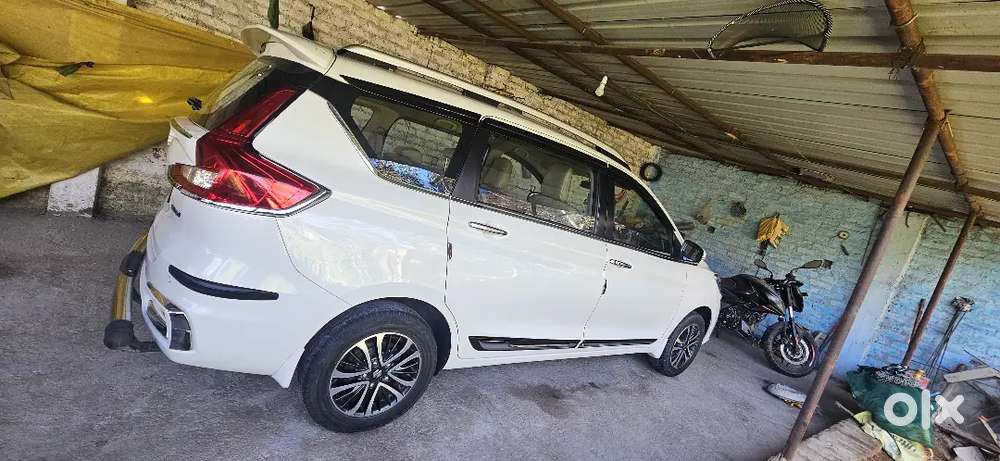Maruti Suzuki Ertiga 2024 Petrol 670000 Km Driven