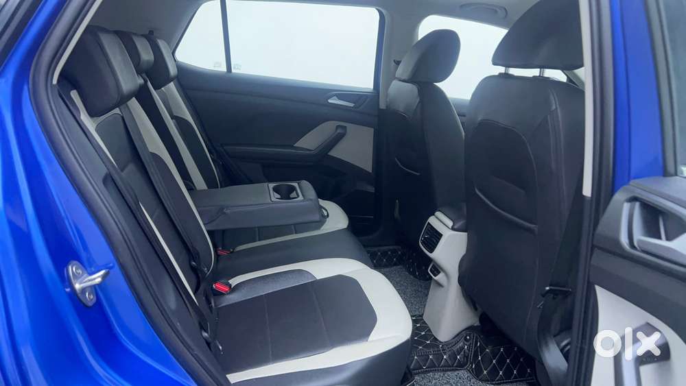Volkswagen Taigun Topline 1.0 Tsi At (electric Seats), 2023, Petrol