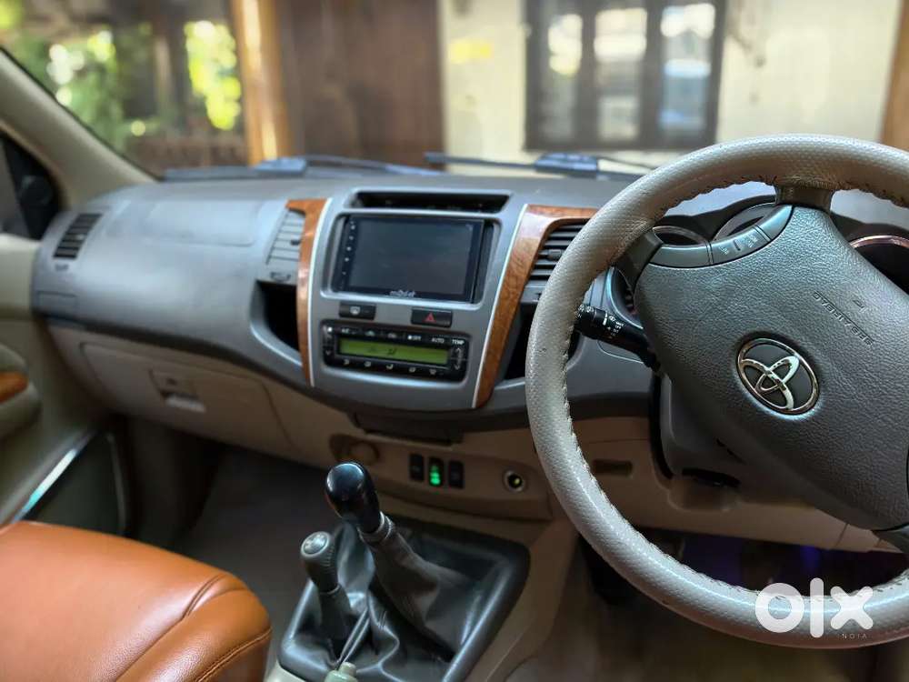 Toyota Fortuner 2011 Diesel Well Maintained