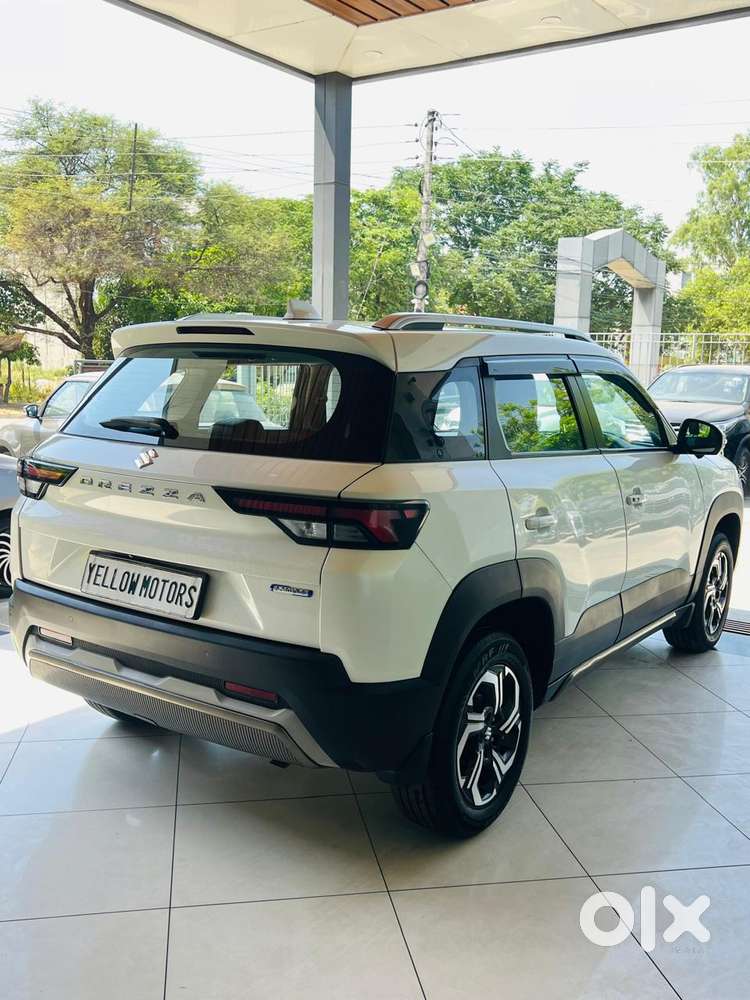 Maruti Suzuki Brezza 1.5 Zxi Plus Smart Hybrid, 2022, Petrol