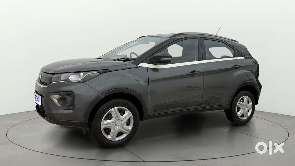 Tata Nexon 1.5 Revotorq Xma Amt (s), 2021, Petrol