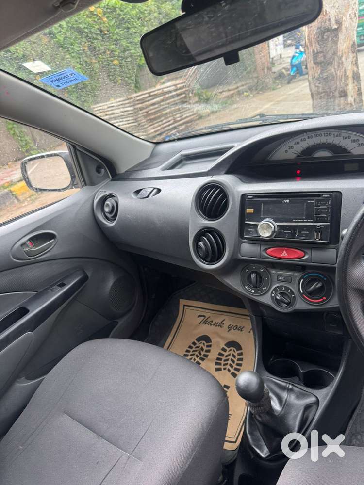 Toyota Etios Liva G, 2012, Petrol