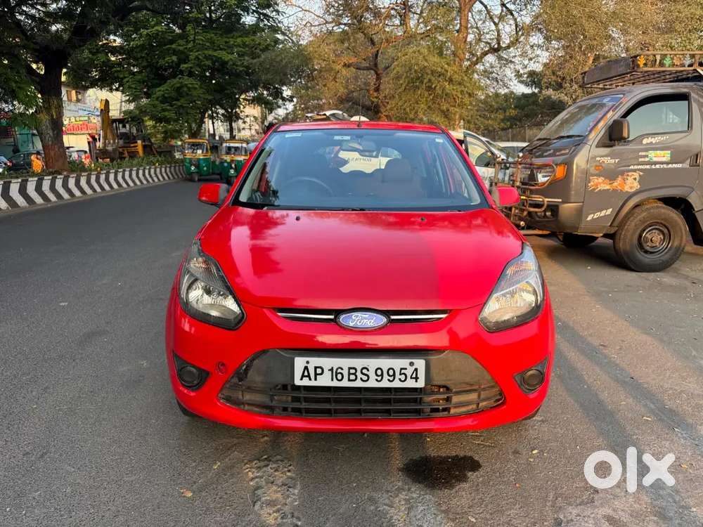 Ford Figo Petrol Zxi 2010