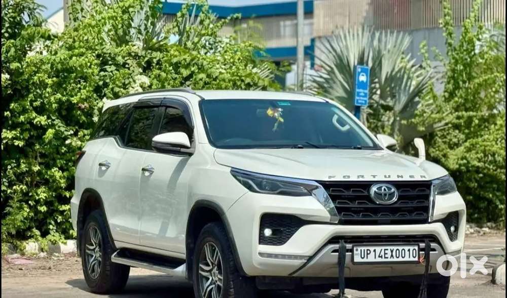 Toyota Fortuner 2024 Manual