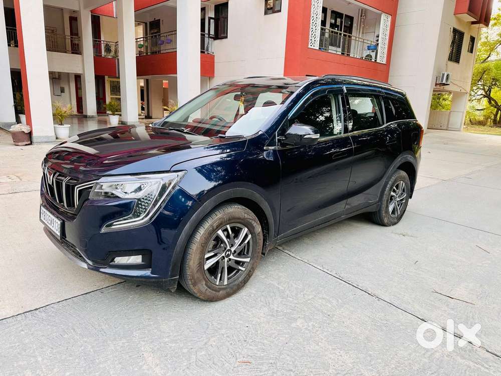 Mahindra Xuv700 2.0 Ax 5 Petrol Mt 7 Str, 2024, Petrol
