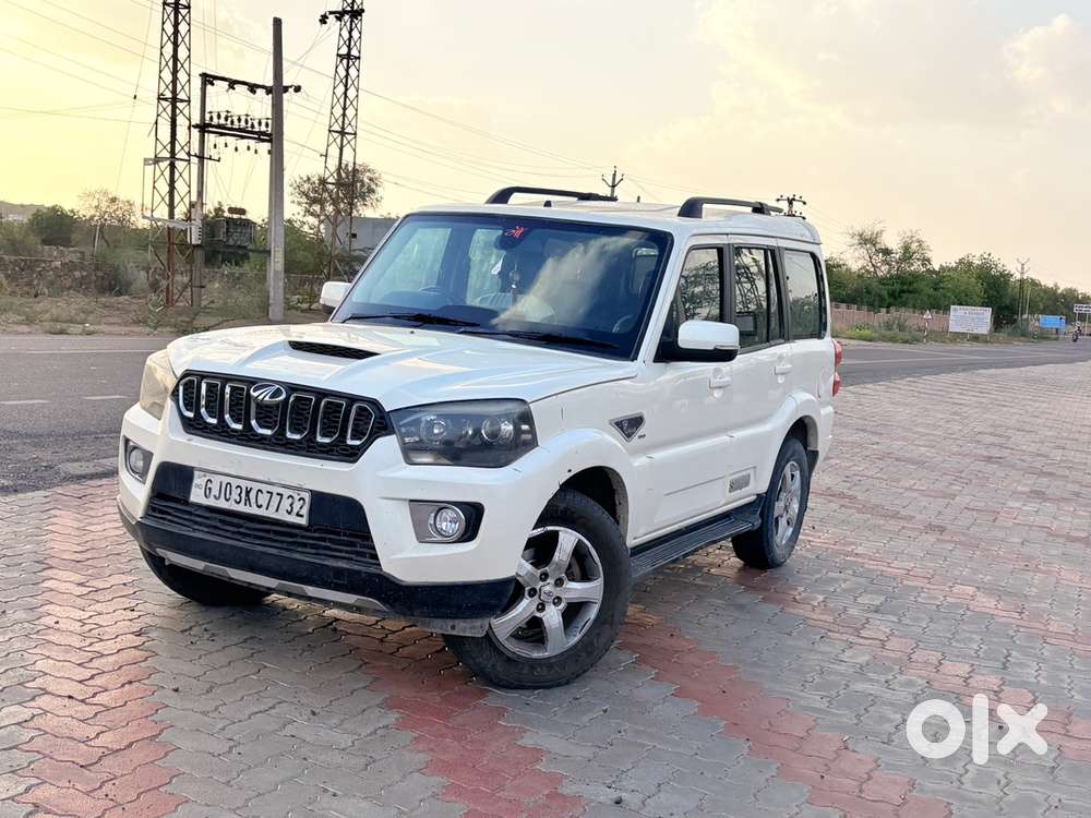 Mahindra Scorpio Classic 2018 Diesel 121000 Km Driven