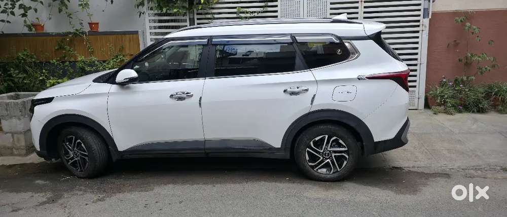 Very Sparingly Used Kia Carens 7 Seater Prestige Plus