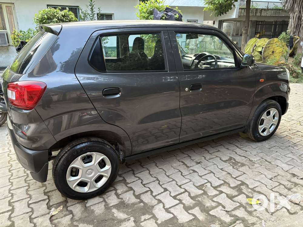 Maruti Suzuki S-presso Vxi Opt, 2022, Petrol