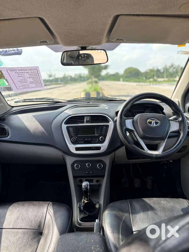 Tata Tiago 1.2 Revotron Xt (o), 2016, Petrol