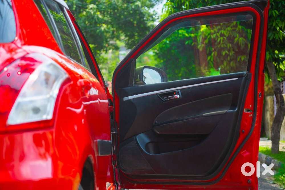 Maruti Suzuki Swift 1.2 Vxi (o), 2015, Petrol