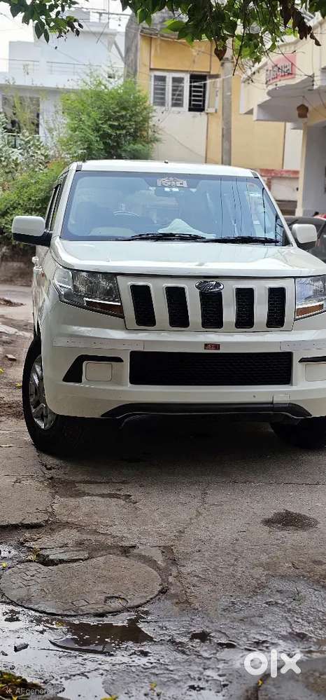 Mahindra Tuv 300 Plus 2019