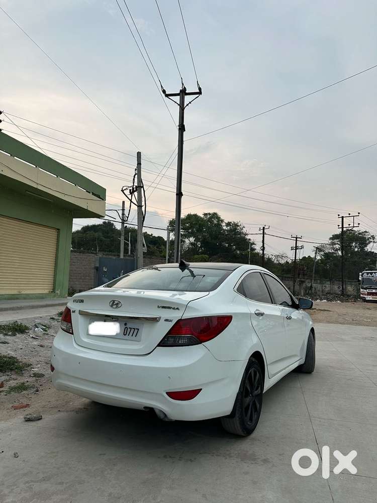 Hyundai Fluidic Verna 2013