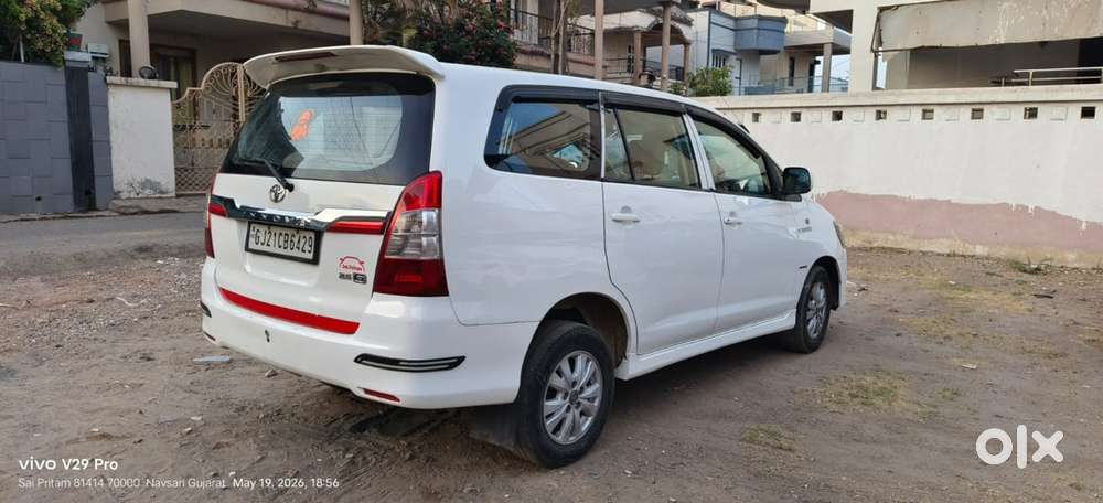 Toyota Innova 2.5 E 2012 Diesel Manual