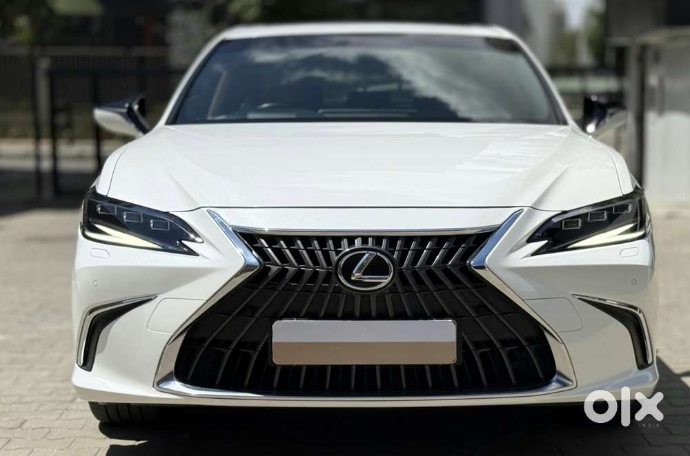 Lexus Es 300h, 2023, Petrol