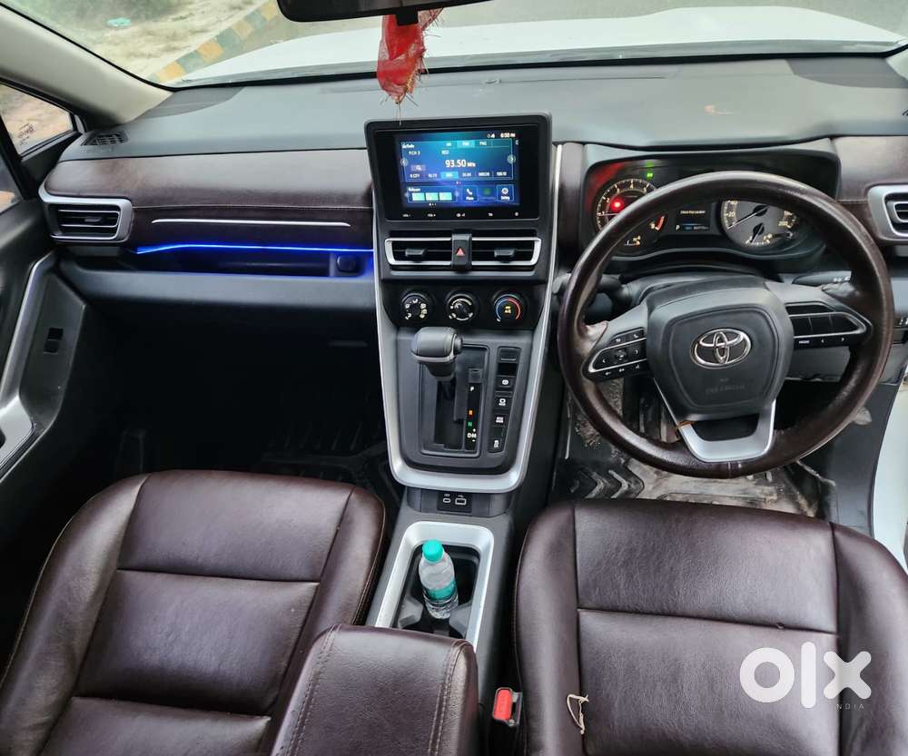 Toyota Innova Hycross 2.0 Vx Hybrid 7 Str, 2023, Petrol