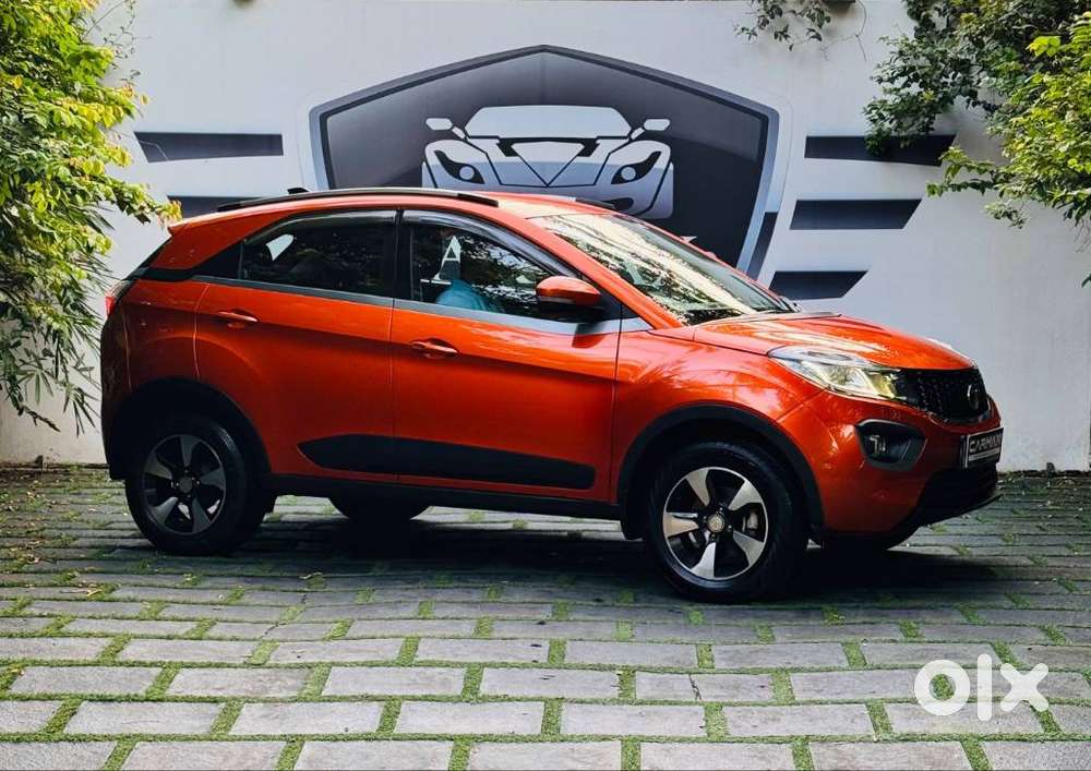 Tata Nexon 1.2 Revotron Xza Plus, 2018, Petrol