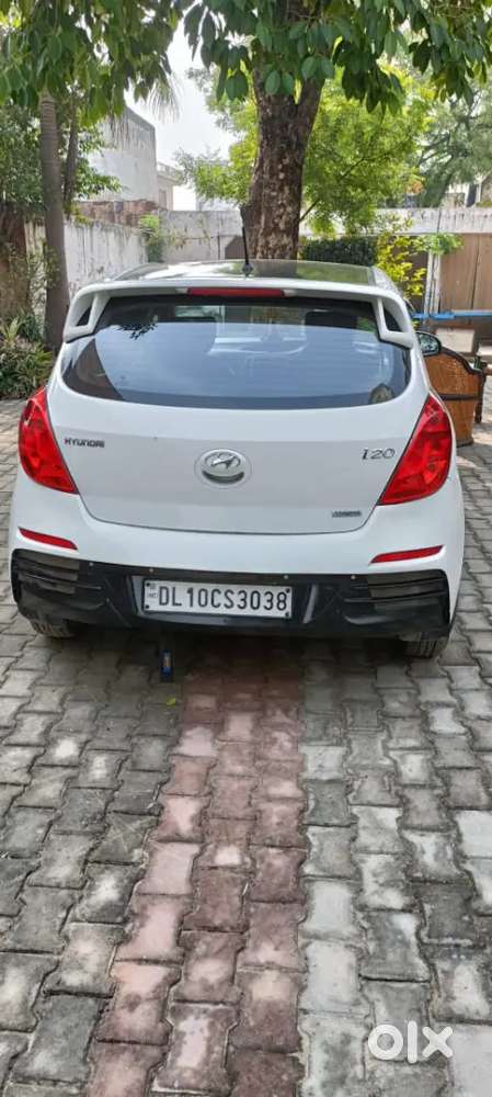 Hyundai I20 Magna Optional 2014 Cng & Petrol Well Maintained