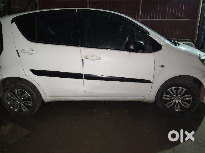 Suzuki Ritz