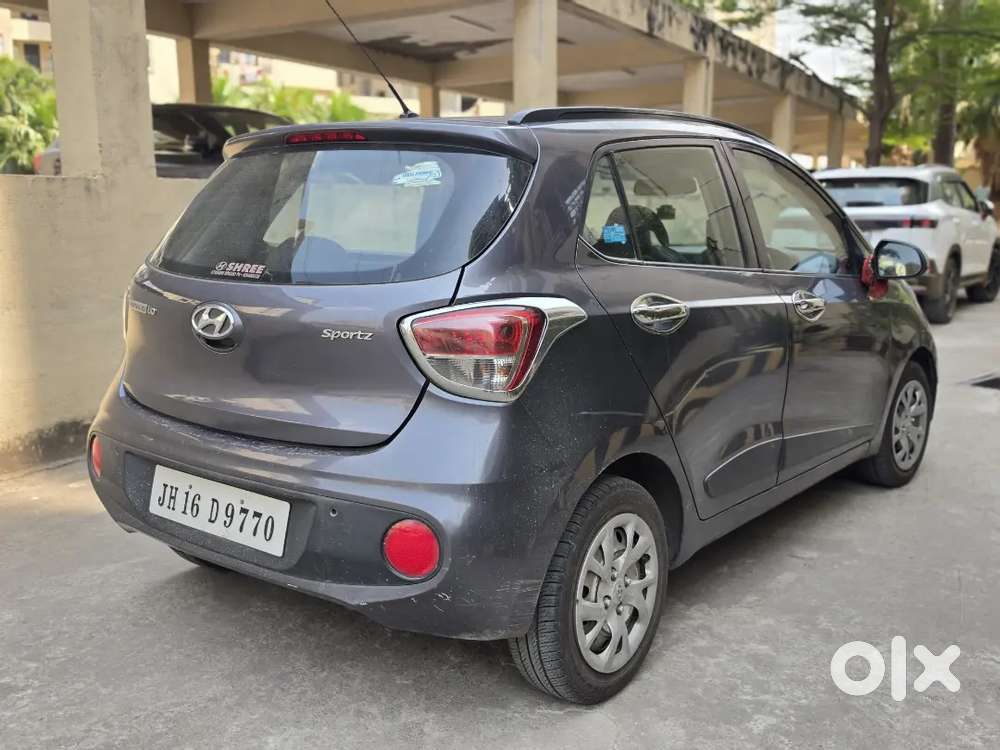 Hyundai Grand I10 Sportz Well Maintained And New Condition