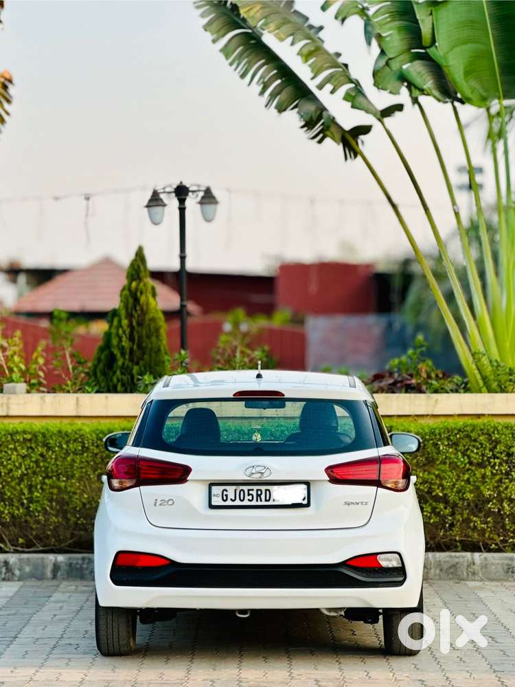 Hyundai I20 Sportz 1.4 At Vtvt, 2018, Cng & Hybrids