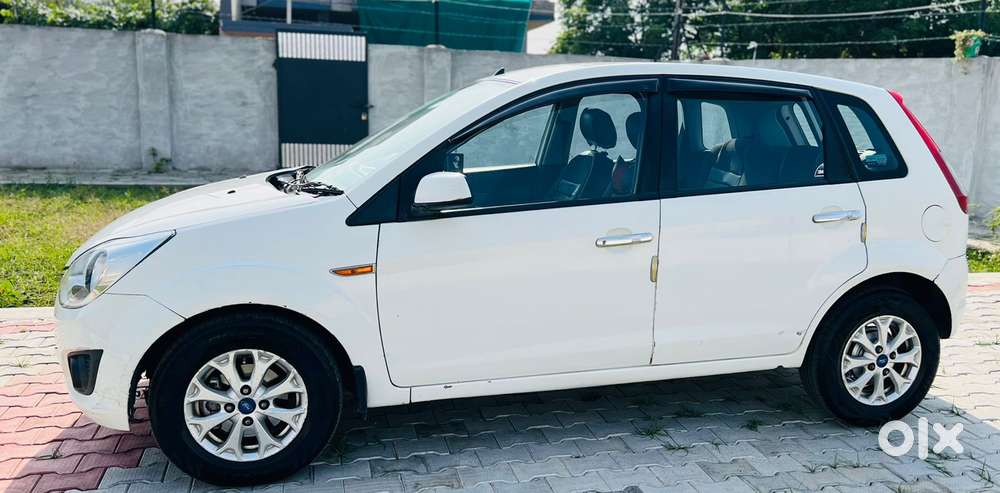 Ford Figo 2012-2015 Diesel Titanium, 2013, Diesel