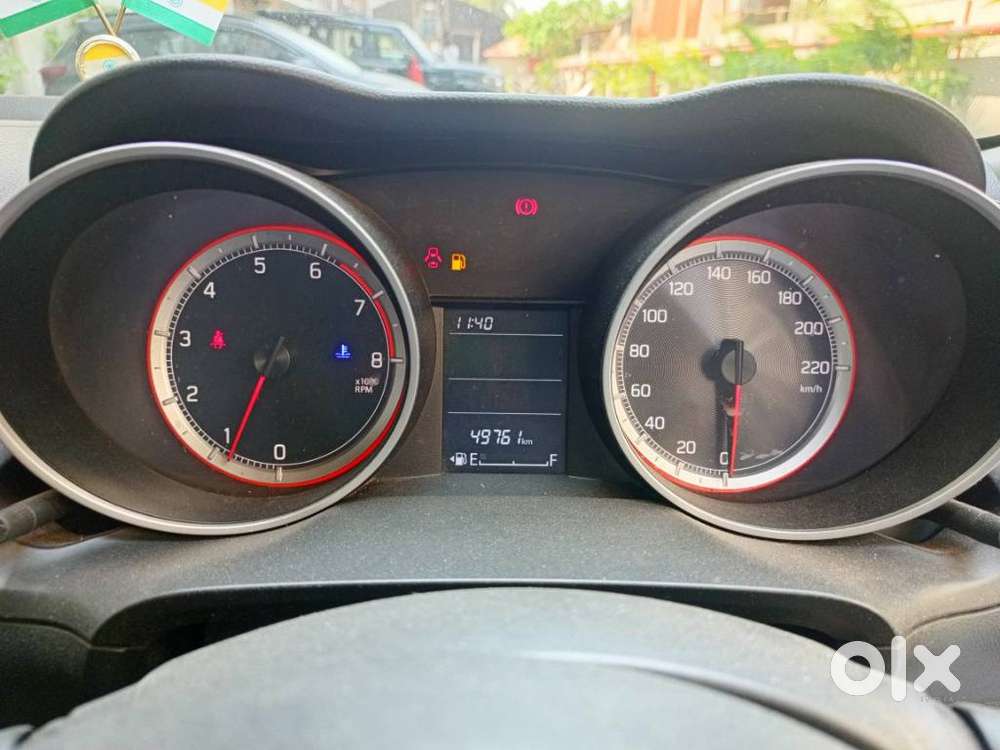 Maruti Suzuki Swift Vxi + Manual, 2022, Petrol