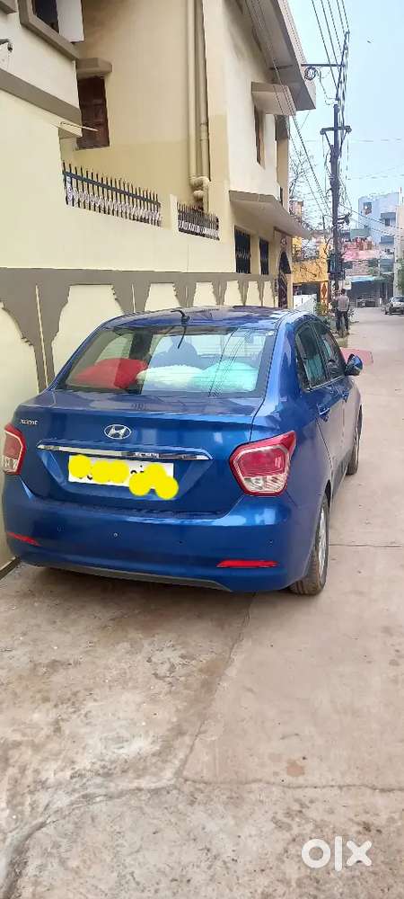 Hyundai Xcent 2015 Petrol 95000 Km Driven