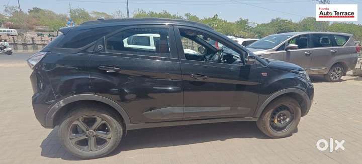 Tata Nexon Amt Xza Plus, 2023, Petrol