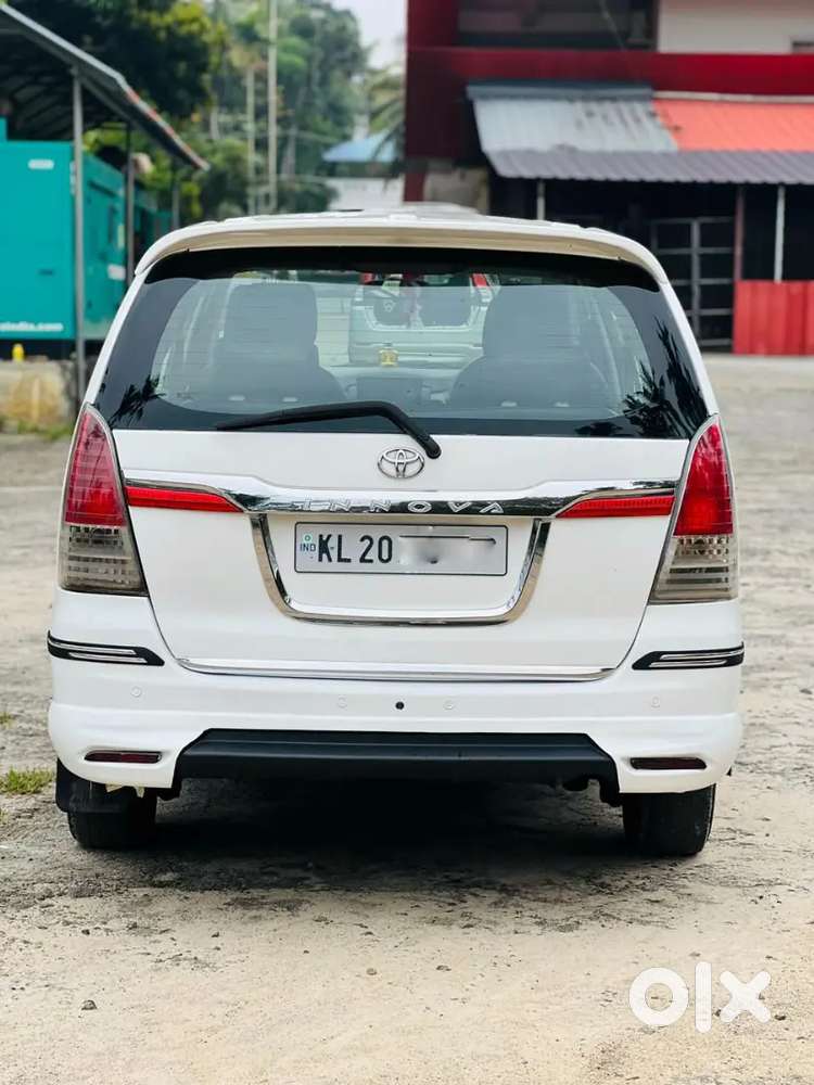 Toyota Innova 2010 Diesel 230000 Km Driven