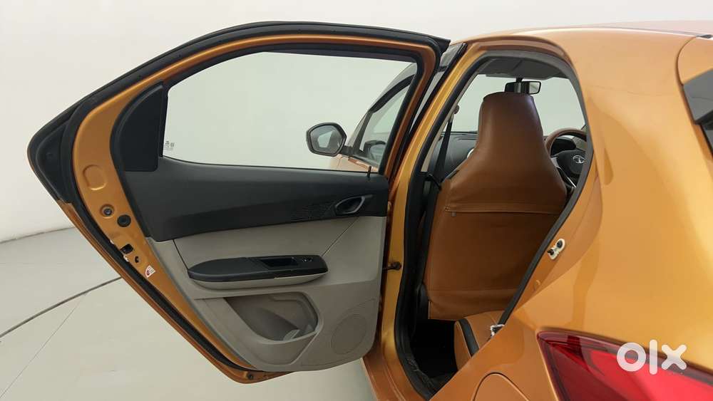 Tata Tiago 1.2 Revotron Xm, 2016, Petrol