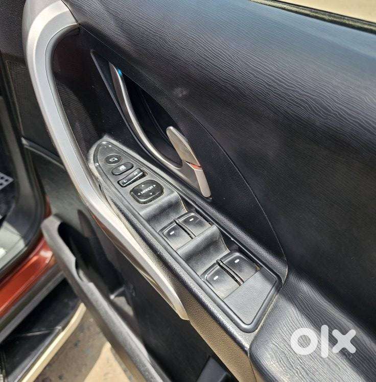 Mahindra Xuv500 W9, 2018, Diesel