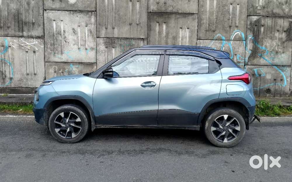 Tata Punch Creative Dual Tone Mt Sunroof, 2025, Petrol