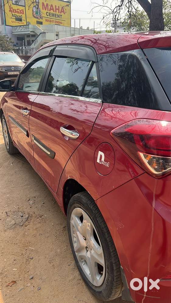 Hyundai Elite I20 2017 Diesel 122500 Km Driven