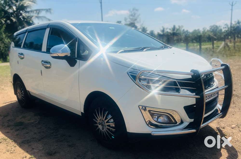 Mahindra Marazzo M2 8str, 2021, Diesel